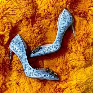 INC PEARL SILVER PUMP WITH BROOCH